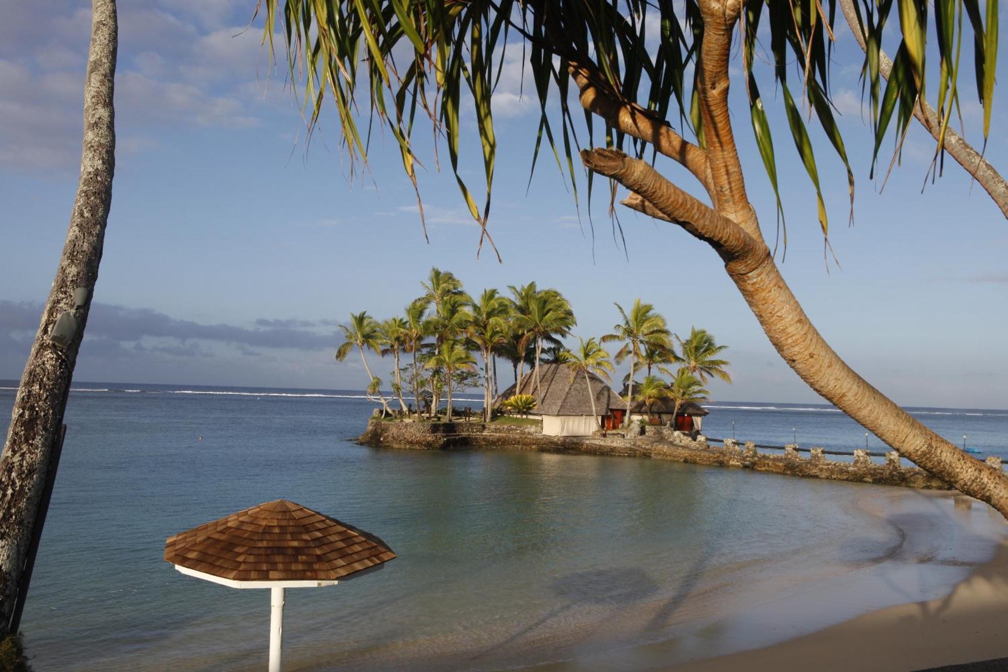 The Warwick Fiji Hotell Korolevu  Exteriör bild A view of the beach at the resort
