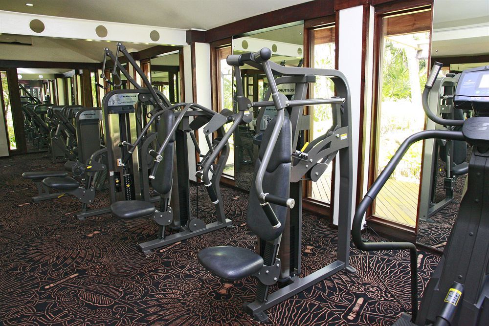 The Warwick Fiji Hotell Korolevu  Exteriör bild A row of cable crossovers