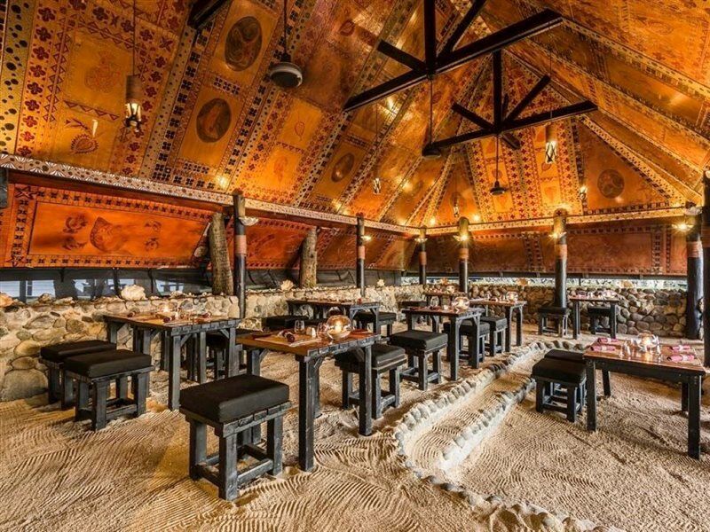 The Warwick Fiji Hotell Korolevu  Exteriör bild The interior of the Fale tele
