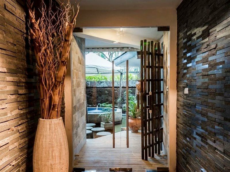 The Warwick Fiji Hotell Korolevu  Exteriör bild Entrance to the spa