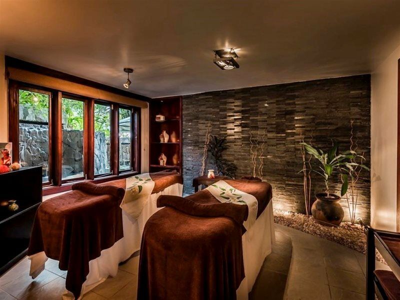 The Warwick Fiji Hotell Korolevu  Exteriör bild Spa at The Oberoi, Mumbai